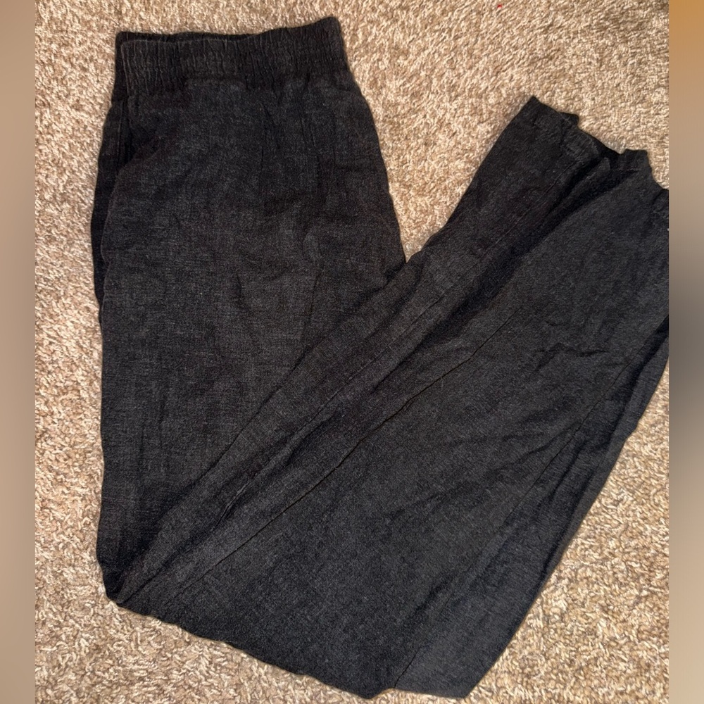 Loose pants